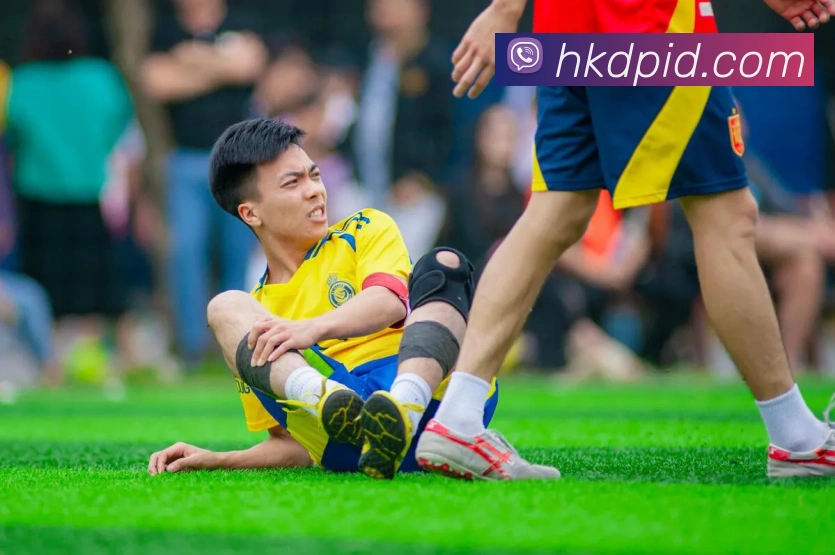 巴萨2016年欧冠止步八强马竞淘汰赛事回顾与分析